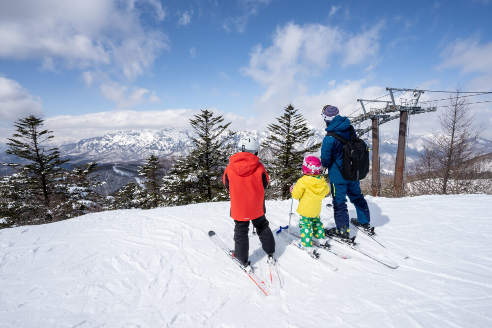 戸隠スキー場 SNOW HUB Nagano City