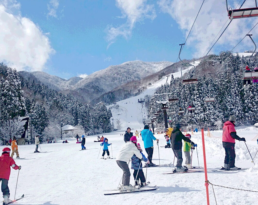 Hyounosen Ski Resort