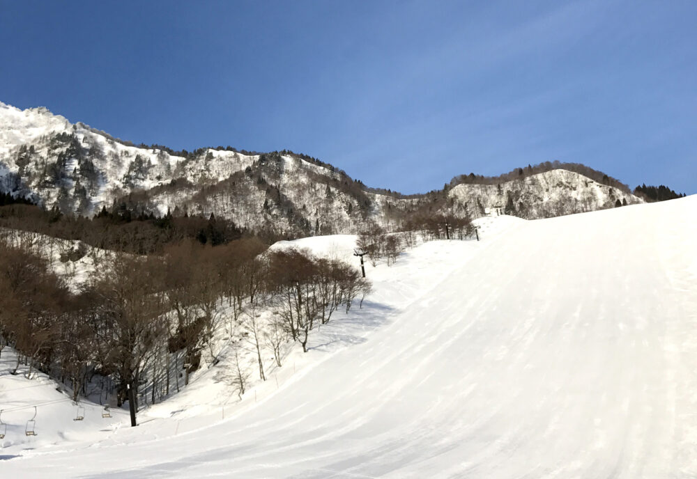Hyounosen Ski Resort